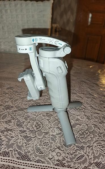 Smartfon stabilizatoru (gimbal) - Tip: 3 oxlu əl gimbali - Ümumi lalafo.az -da Smartfon stabilizatoru (gimbal) - Tip: 3 oxlu əl gimbali - Ümumi