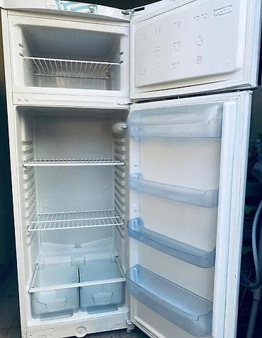 soyuducular ucuz: 2 qapılı Indesit Soyuducu Satılır, rəng - Ağ — 2