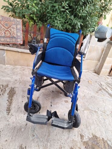 əlillər üçün araba: Elektrik təkərli oturacaq - Yığcam və qatlanan konstruktor — 7