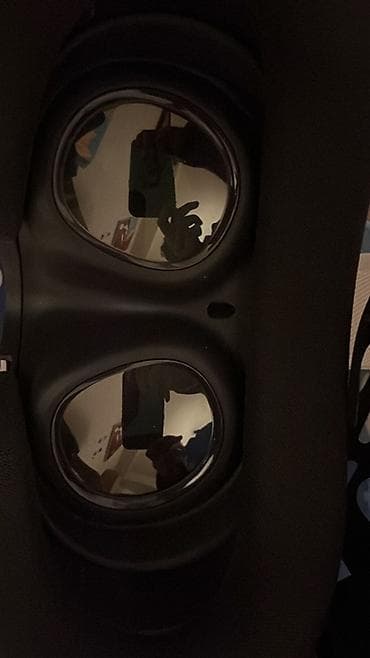 virtual: Meta Quest 3 VR eynəyi – 128 GB Komplekt: - Meta Quest 3 başlıq - 2 — 2