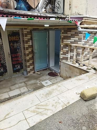 bina.az neftciler: Icarəyə verilir – yeraltı/studio tipli iş sahəsi Xüsusiyyətlər: - — 10