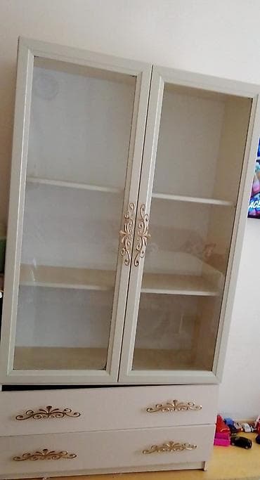 Şüse vitrin alt siyirme hissəsinin mexanizmi deyisilmelidi - Rəng