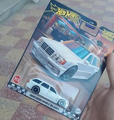 Hot Wheels Boulevard – Mercedes-Benz E 36 AMG (113) - Brend: Hot — 1