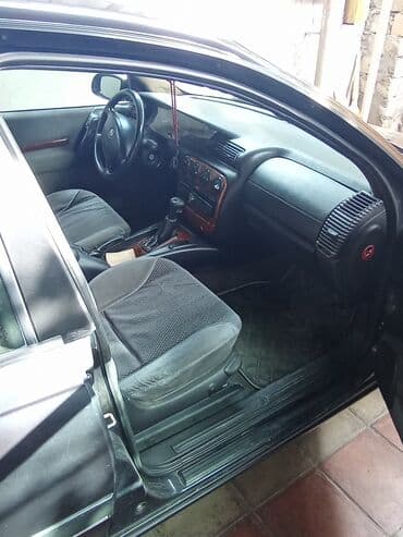 diffuser satisi: Opel sedan - Kuzov: 4 qapılı sedan, tünd rəng - Nömrə: AZ 90-DB-997 — 5