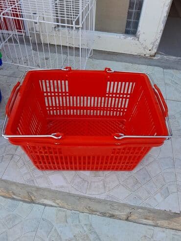 həsir səbət: Market səbəti qirmizi olan 18 azn demirli olan 20 azn — 1