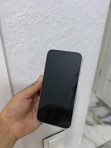 Elektronika: IPhone 14 — 2