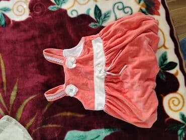 15 yasli qizlar ucun geyimler: Uşaq geyim dəsti – qızlar üçün 1) Zərif məxməri paltar - Rəng — 1