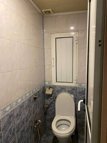 saracli 9 mkr: Bakı, Yeni Günəşli Massiv D, 3 otaqlı, Köhnə tikili, 85 kv. m — 12