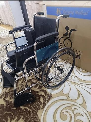 tibbi avadanliqlarin satisi: Sanitar əlil arabası satılır. Təzədir işlənməyib. Altında ayaq yolu — 6