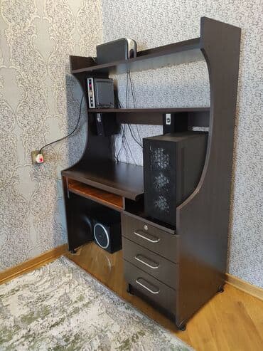 Kompüter masası, İşlənmiş, Laminat