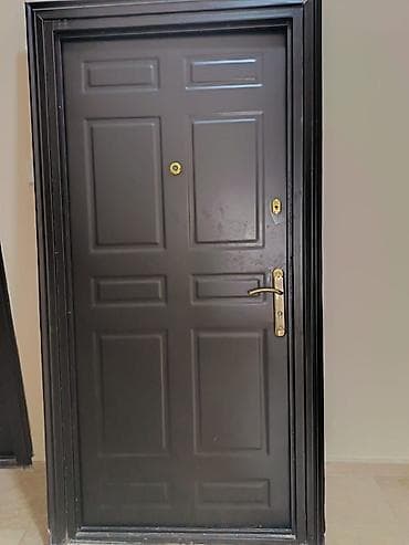 Dəmir giriş qapısı - Material: polad/dəmir konstruksiya, möhkəm