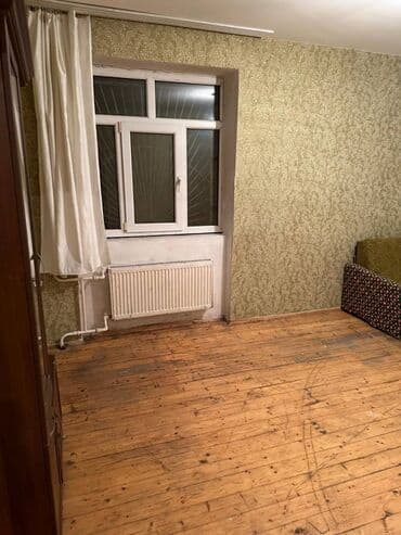 mikrorayon kiraye evler: Qaracuxurda qəsəbəsində Tatlı un memulatlarına yaxın, Araz market — 2