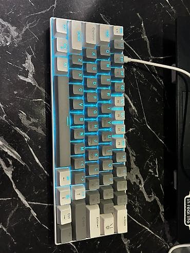 MAGEGEE brendinə məxsus klaviatura İdeal vəziyyətdədir 3-4 dəfə