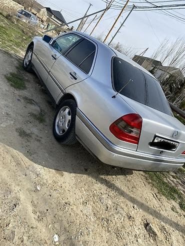 mersedes disqileri: Mercedes-Benz S-Class: 1.8 l | 1995 il Sedan — 4