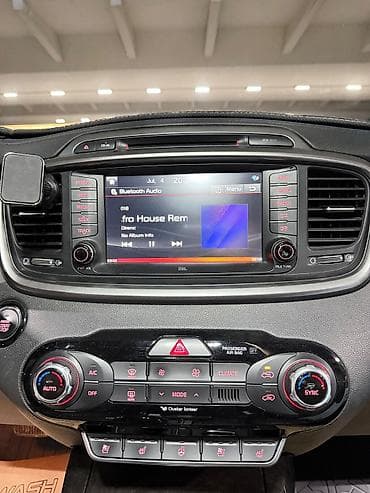 Продажа авто: Kia Sportage – CRDi 16V dizel mühərrikli krossover. Texniki və — 2