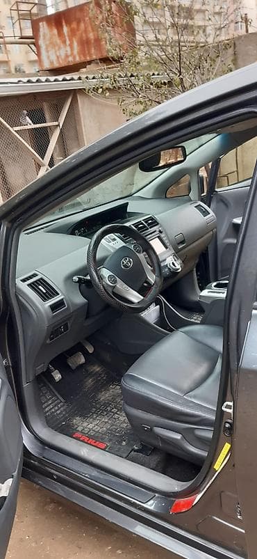 prius salon: Maşın çox səliqəli idarə olunub. Bütün qulluqları (yağ, filtrlər) — 3