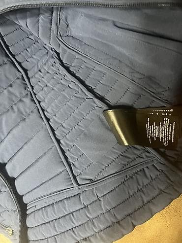 onlayn kurtkalar: Qadınlar üçün qara qısqa quilted yüngül jaket - Rəng: qara - Siluet — 6