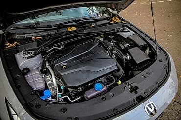 Changan Uni-V: 1.5 l | 2023 il 64000 km Sedan — 3