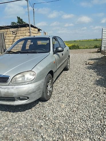 tap az traktor t28: Daewoo Lanos: 1.3 l | 2010 il Sedan — 4