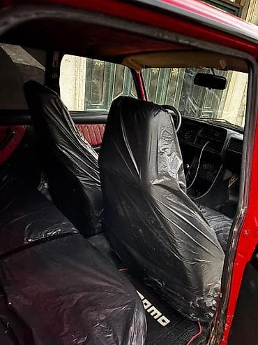 muherrik yastigi: Model: Lada (VAZ) 2107, sedan, qırmızı rəng — 4