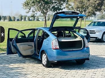 spoyler prius: Toyota Prius (2-ci nəsil) hibrid hetçbek - Hibrid güc qurğusu: benzin — 5