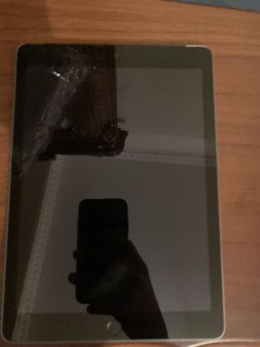 Satılır: iPad 5-ci nəsil (128 GB) Planşet yaxşı vəziyyətdədir lalafo.az -da Satılır: iPad 5-ci nəsil (128 GB) Planşet yaxşı vəziyyətdədir