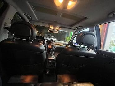 mercedes e320 benzin serfiyyati: Mercedes-Benz E 320: 2.6 l | 2004 il Sedan — 8