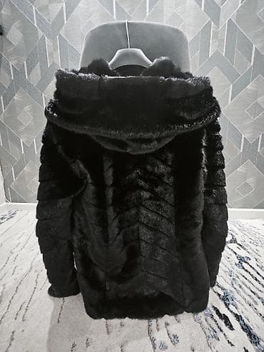 muncuqdan canta: Qadın kürkü – qara rəng, qapaqlı - Model: qısa palto/kate (A-kəsim) — 5