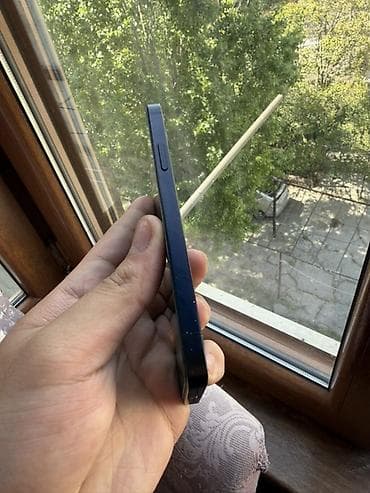 500 iphone: IPhone 12, Qara, Simsiz şarj, Face ID — 2