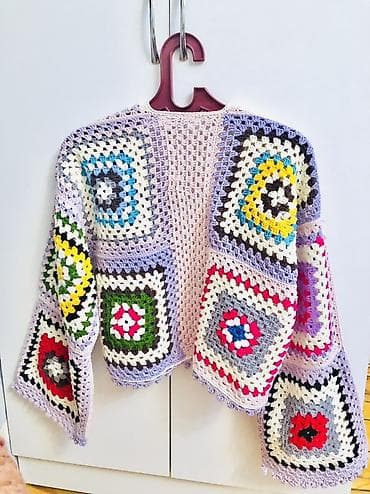 kolej jaket: Rəngarəng əl işi toxunma kardiqan - Dizayn: Klassik “granny square” — 2