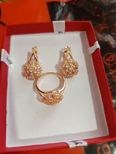 Üzük və sırğalar - Rəng: qızılı qirmizi rus qizili rengi rose gold -