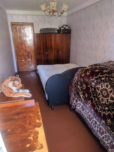 bakida tecili satilan 1 otaqli menziller: Bakı, 2 otaqlı, Köhnə tikili, m. Neftçilər, 50 kv. m — 3