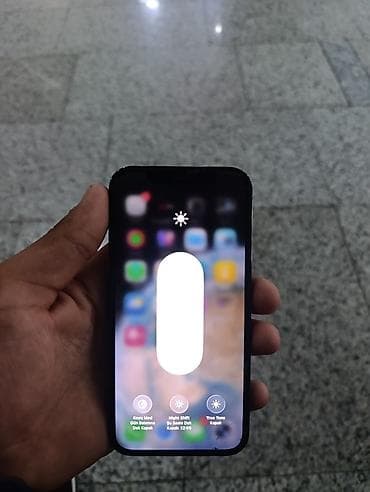 apple mac: IPhone 12 Pro, Göy, Face ID — 6