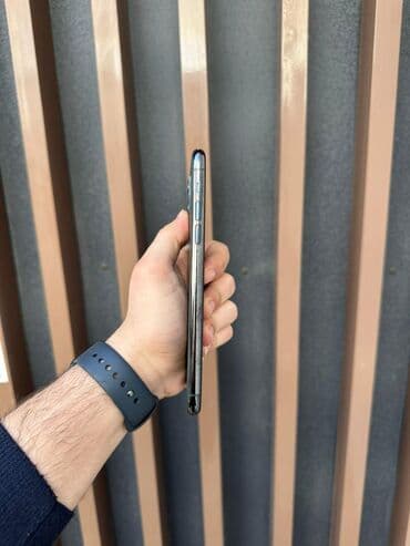 iphone 70: IPhone 11 Pro Max, 64 GB — 5