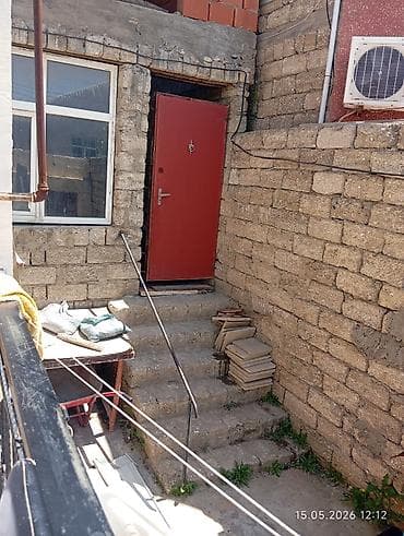 evler villa: Əmircan qəs. 3 otaqlı, 200 kv. m, Orta təmir — 10