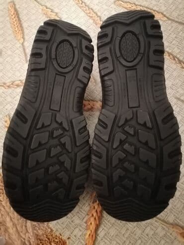 туфли новая не разу не одевала: Türk ayaqqabısı, çox möhkəmdir, burun tərəfi bərklərdəndir, qardada — 4