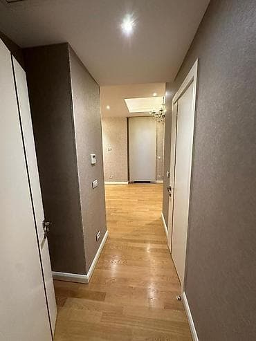 вилл: İcarəyə verilir 5 otaqlı yeni tikili 300 m², Nərimanov r. Kateqoriya — 5