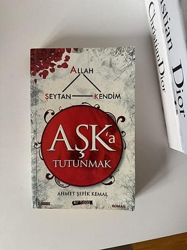 Məhsul: Kitab – “Aşk’a Tutunmak” Müəllif: Ahmet Şefik Kemal Janr