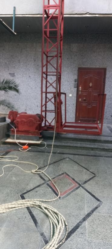 Tikinti sahələrində materialların və avadanlıqların asanlıqla