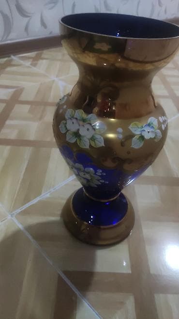 Bir vaza, Bogem şüşəsi