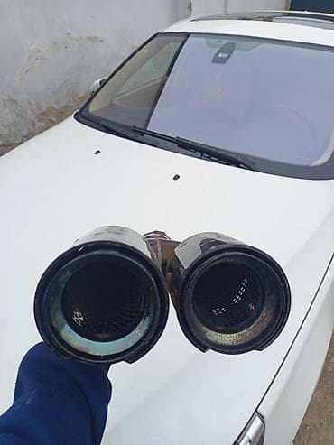 bmw m3 e92: Karbon örtüklü ikili egzoz ucu (Y-tip) - Material: paslanmaz polad — 1