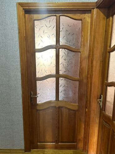 Beton və beton məmulatları: Qonaq otağı üçün İşlənmiş Otaq qapısı 90x210 sm Plintus ilə, Ünvandan götürmə — 1