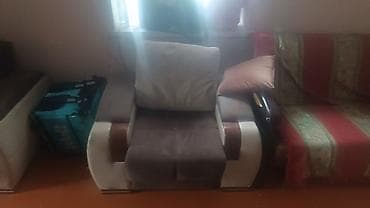 masa ve stullar: İşlənmiş, Kreslo, Parça — 2