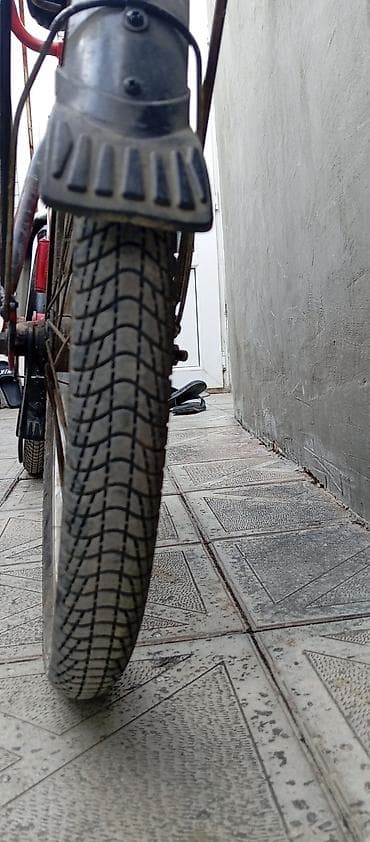 plastik konstruktorlar: Uşaq velosipedi – 20 düym təkərlər Xüsusiyyətlər: - Marka/model — 4