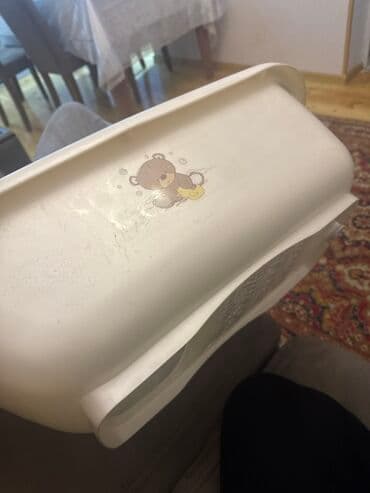 Uşaq vannanı - Material: möhkəm, yüngül plastik - Rəng: krem/ağ -