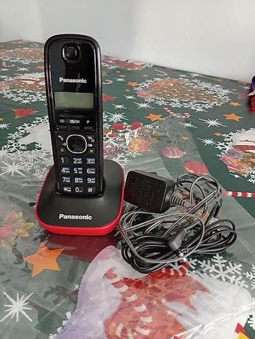 Panasonic simsiz ev telefonu + baza stansiyası - Rəng: qara ön panel — 1