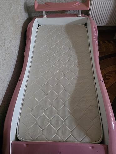 Uşaq üçün avtomobil formalı çarpayı.matras ideal vezyetde ter temiz wp — 3