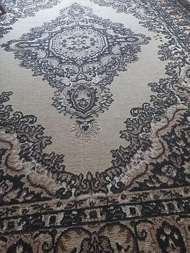 Vazalar: Xalça Dekorativ — 1