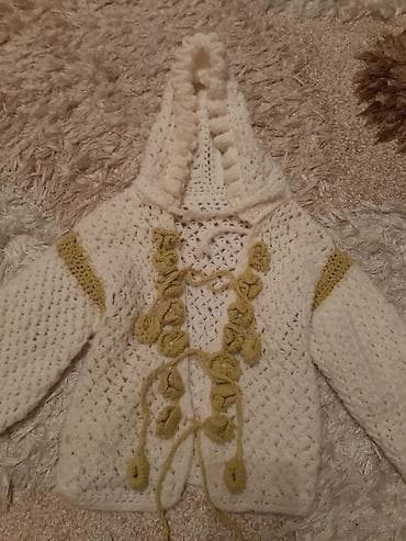 Üst geyimləri: Toxuma əl işi. Uşag jaketi temiz pambig sapla tuxunub. Cox — 4