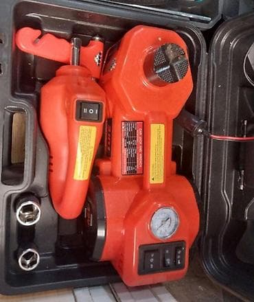 Su nəqliyyatı: Avtomobil təmir dəsdi.5Tonluq danqrat — 2